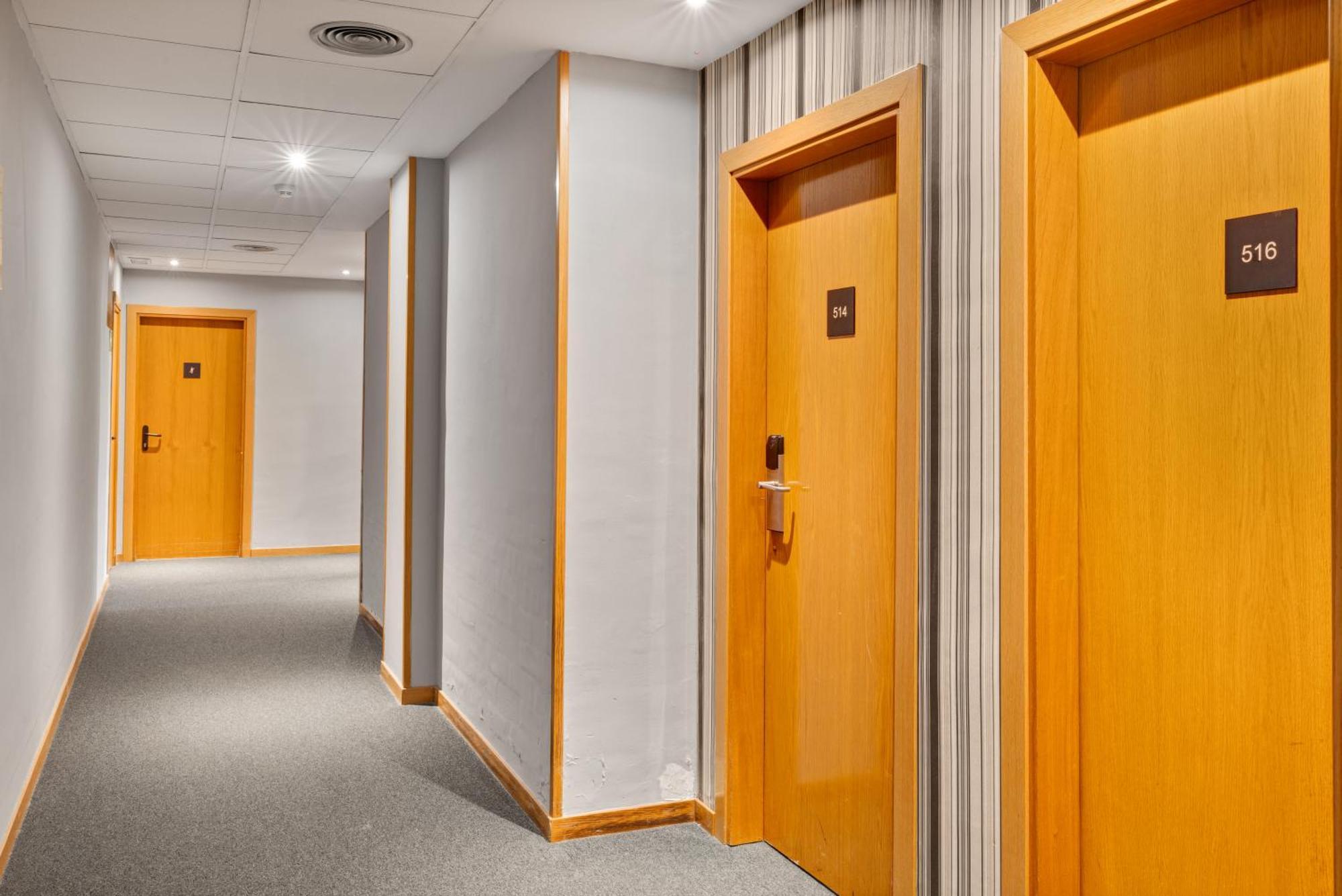 B&B Hotel Barcelona Mollet Porta De Gallecs موييت ذيل مْباييس المظهر الخارجي الصورة