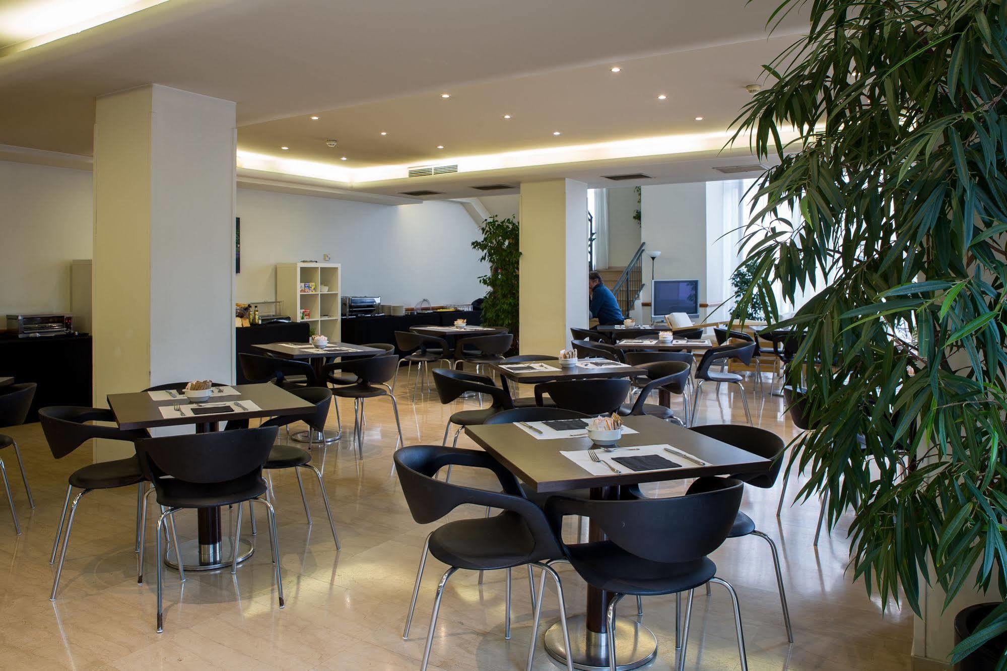 B&B Hotel Barcelona Mollet Porta De Gallecs موييت ذيل مْباييس المظهر الخارجي الصورة