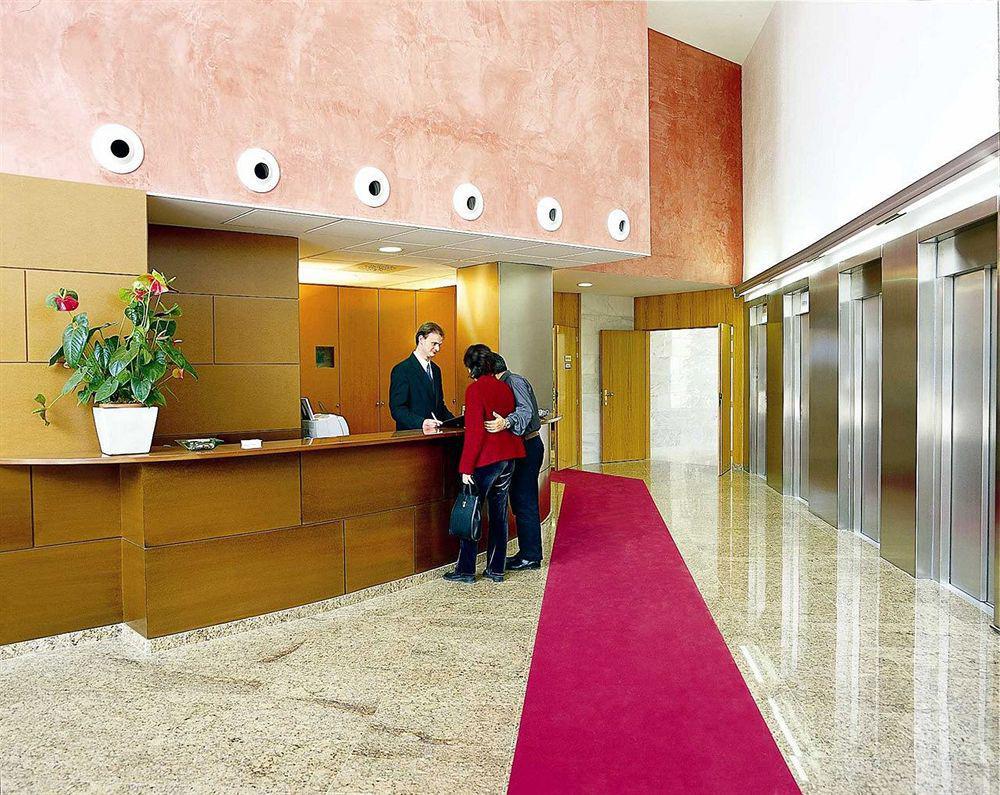 B&B Hotel Barcelona Mollet Porta De Gallecs موييت ذيل مْباييس المظهر الداخلي الصورة
